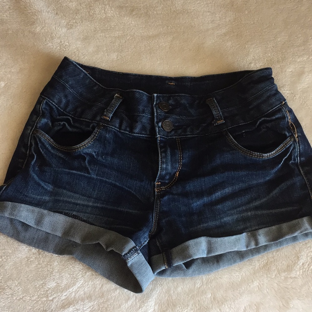 Mid rise denim shorts